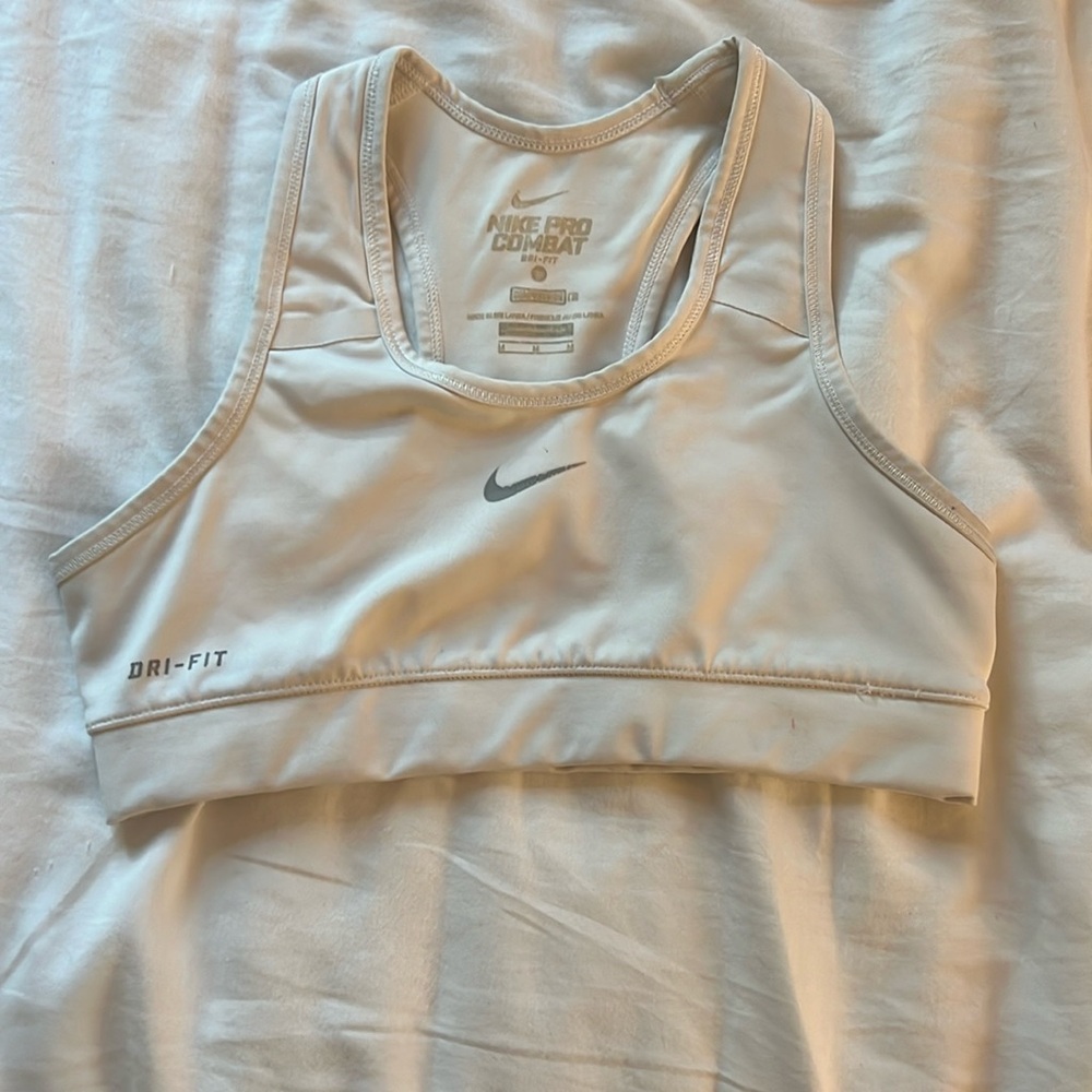 White Nike Pro Sports Bra